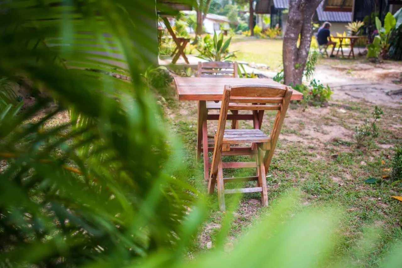 منزل ريفي Ko Lanta Cashewnut Tree Resort تايلاند